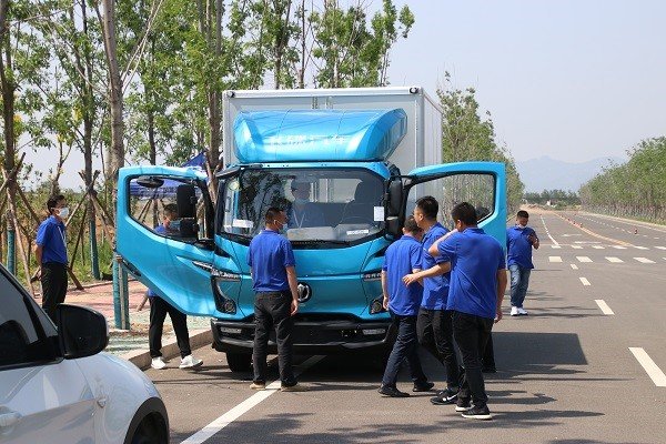 飞碟W轻卡真的安全又效能 我肯定会考虑