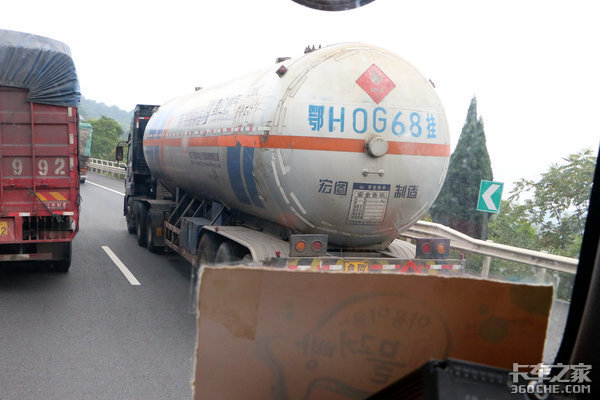 江苏：危化品运输超速4次吊销从业资格