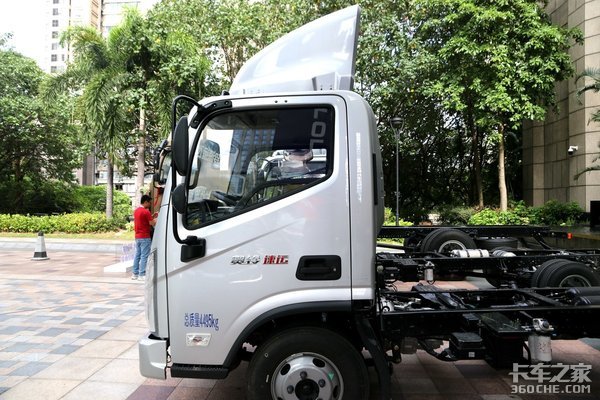 车市速看：配置理性的合规轻卡奥铃速运