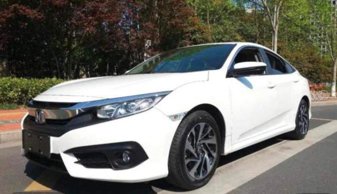 购二手车被告知无法＂营转非＂，女子退不了定金还被要求另买一辆