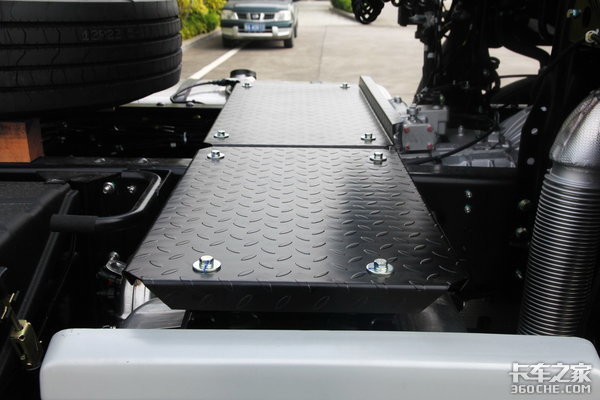 450马力国六动力 日野700还有哪些升级?