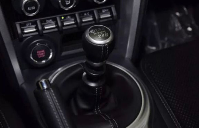 手动挡汽车实用驾驶技巧