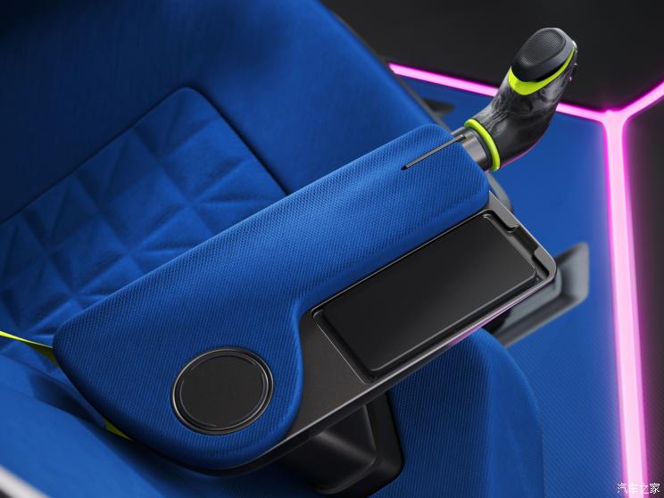 WayRay Holograktor 2021款 基本型 WayRay Holograktor 2021款 基本型