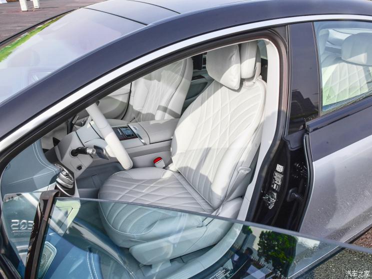 梅赛德斯-EQ 奔驰EQS 2021款 580 4MATIC AMG Line 梅赛德斯-EQ 奔驰EQS 2021款 580 4MATIC AMG Line