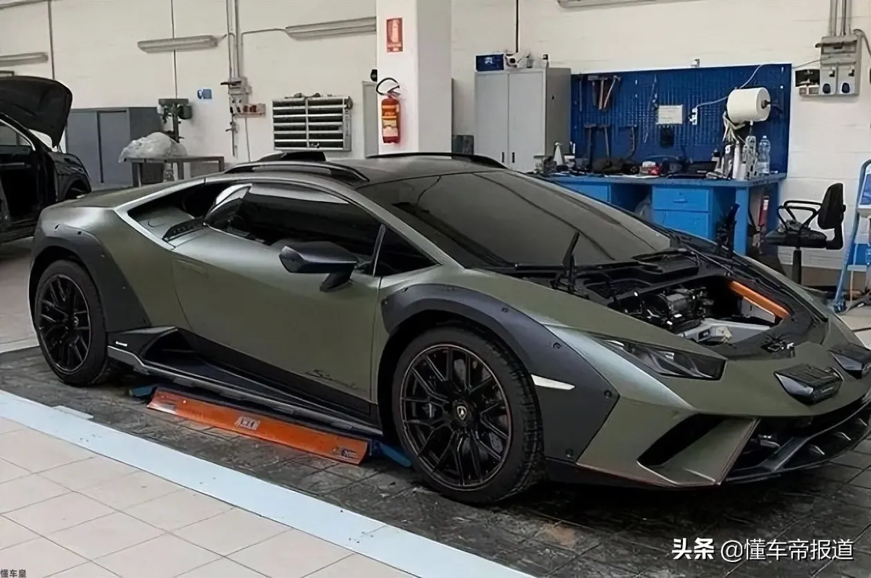 新车｜赛道猛兽也有诗和远方，跨界超级跑车！兰博基尼新车谍照