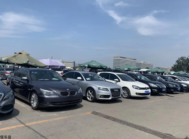 二手车降价甩卖？二手车商不一定吃亏，车主才倒霉