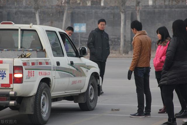 驾考科目二你考了几次才通过的?驾考过程中有哪些趣事?-有驾 驾考科目二你考了几次才通过的?驾考过程中有哪些趣事?-有驾