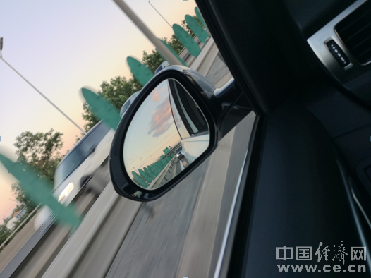 四川省消委:选购二手车要警惕低价陷阱 谨慎签订购车合同